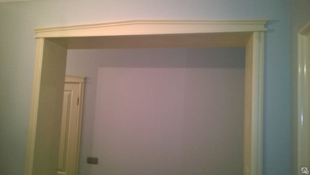 Ниши в несущей кирпичной стене. Ниша вместо дверного проема. Прикрыть дверной проем. Шторы вместо кухонной двери. Дверной проем с полками.