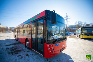 Автобус МАЗ 203 низкопольный городской #1