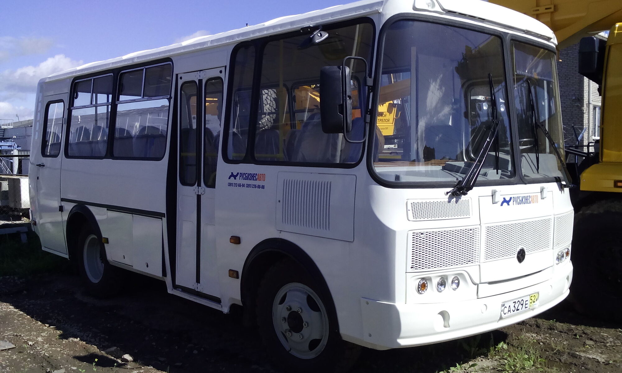 Автобус ПАЗ 32053 двигатель бензин карбюратор сиденья с ремнями безопасности