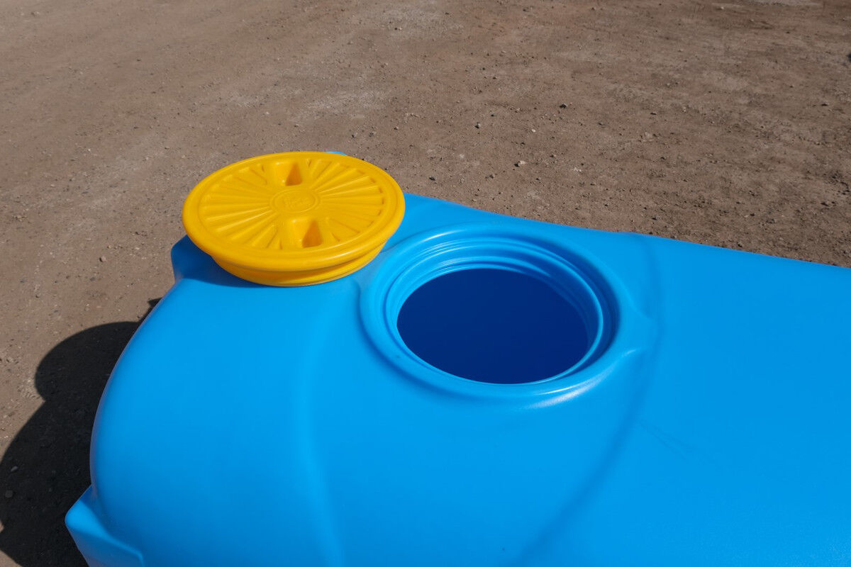 Бочка пластиковая прямоугольная 750 литров для водоснабжения, водоочистки