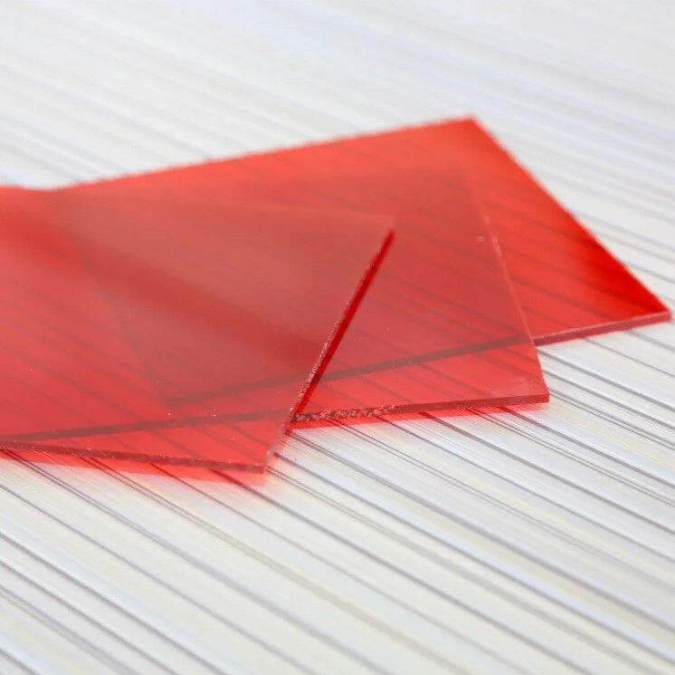 Монолитный поликарбонат BORREX Красный 0,8 мм (1,25*2,05 м)