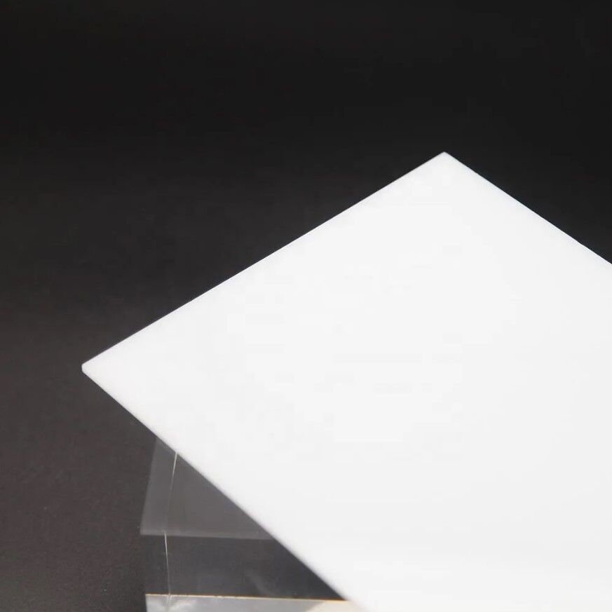 Монолитный поликарбонат МОНОГАЛЬ Белый 4 мм (1,525х2,05 м)