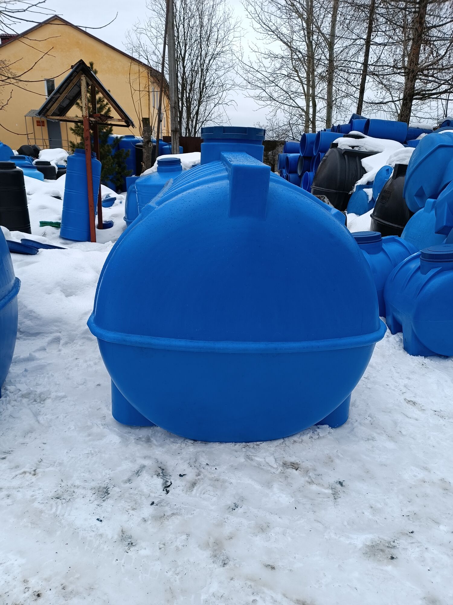 Ёмкость для воды пластиковая овально-горизонтальная 3000 л синяя Aquaplast 17