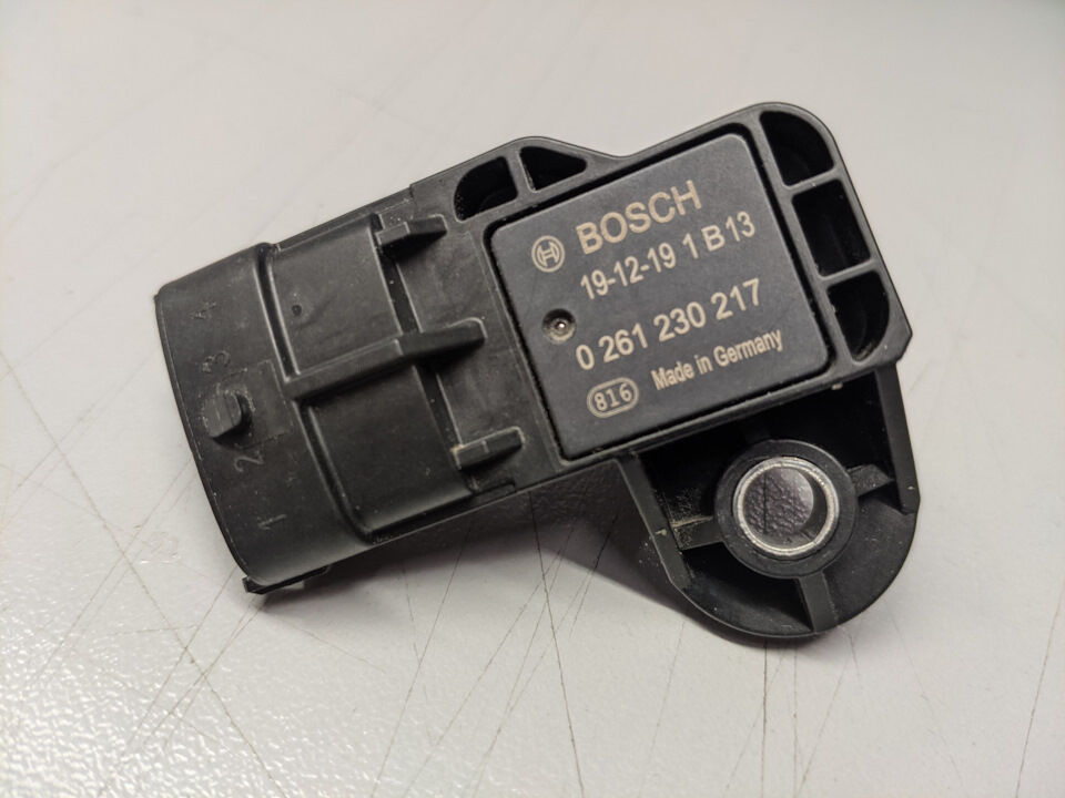 Датчик bosch. Датчик 0261230217 Bosch. Датчик абсолютного давления Bosch 0261230217. Датчик ДАД УАЗ Патриот Bosch 0261230217. Датчик абсолютного давления 0 261 230 217 бош.