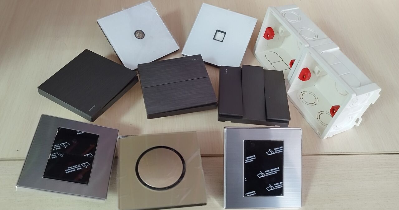 Электроустановочные изделия купить в Барнауле - цена в компании АлтСвет